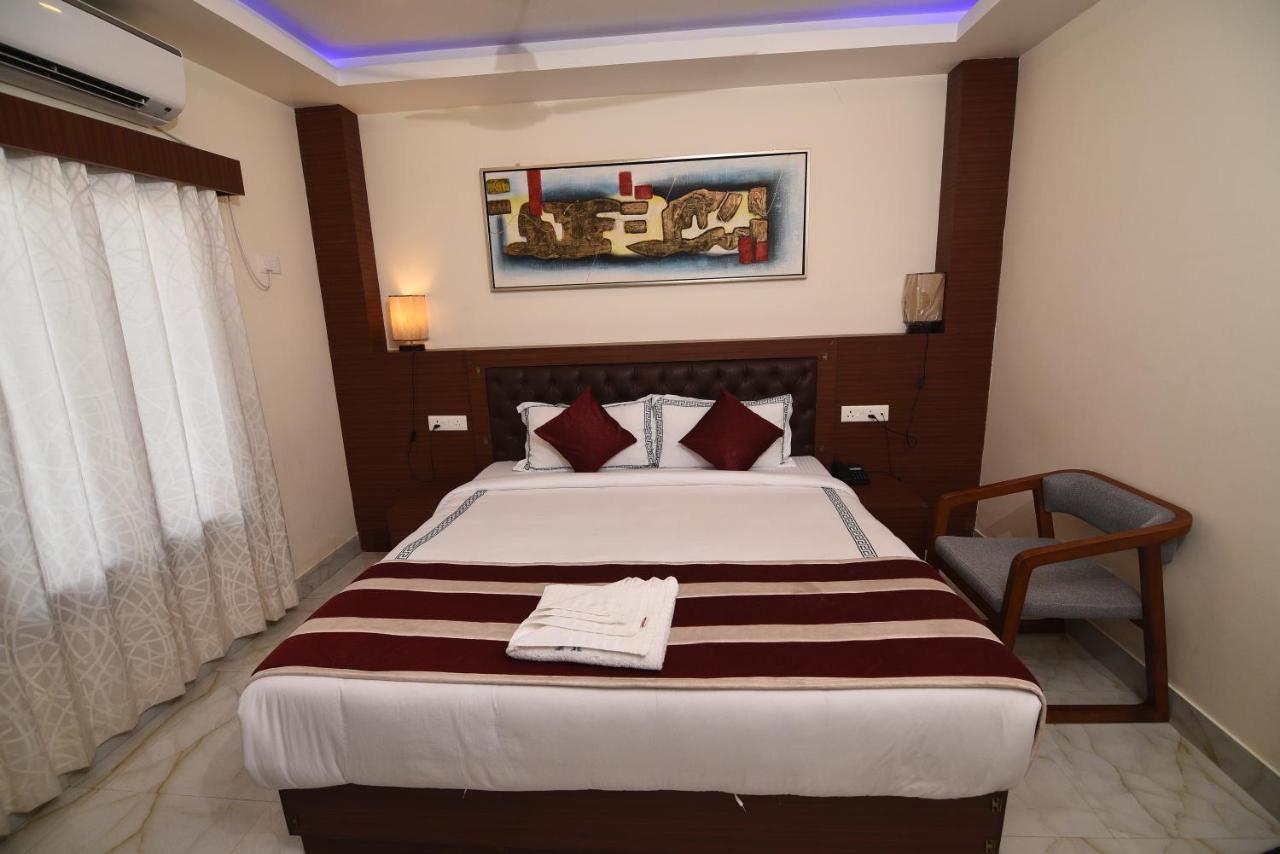 Hotel Ariees Grand Port Blair Esterno foto