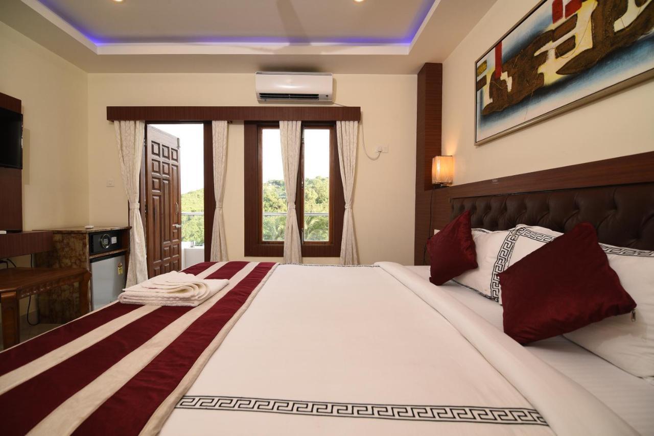Hotel Ariees Grand Port Blair Esterno foto